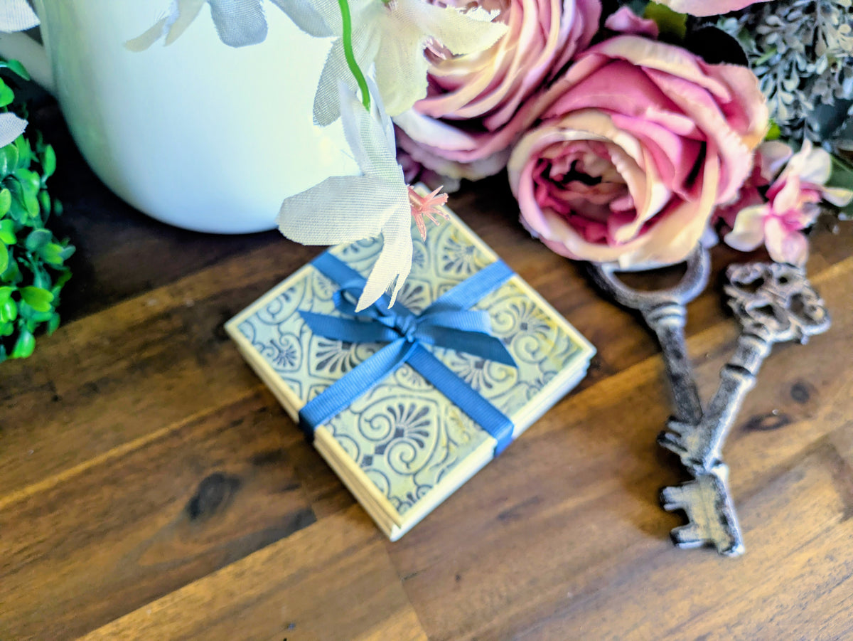 Hand Crafted Ceramic Coaster - Vintage Blue Paisley Pattern Set of 4x