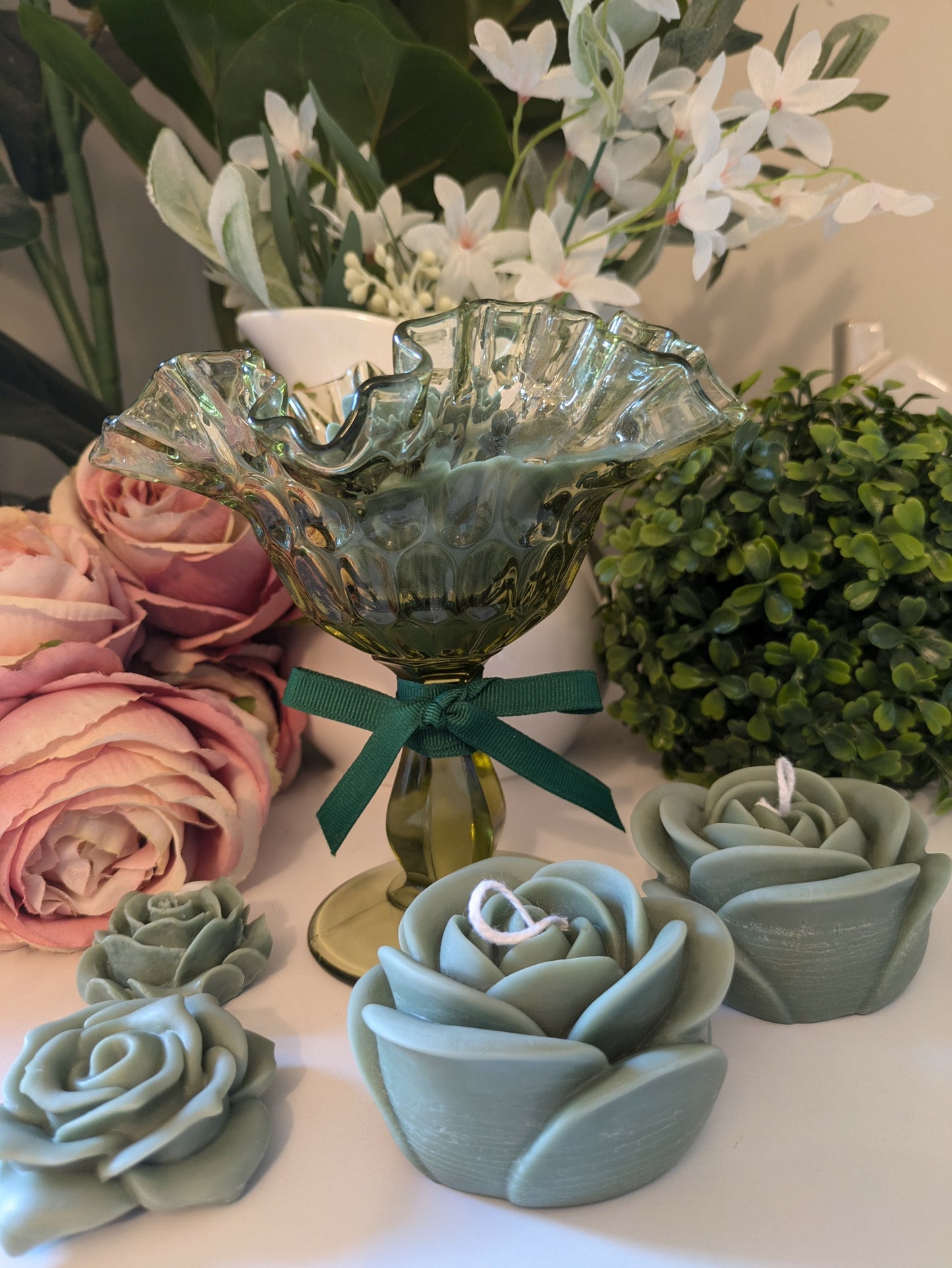 Green Cut Glass - Sweet Pea & Jasmine | 250ml