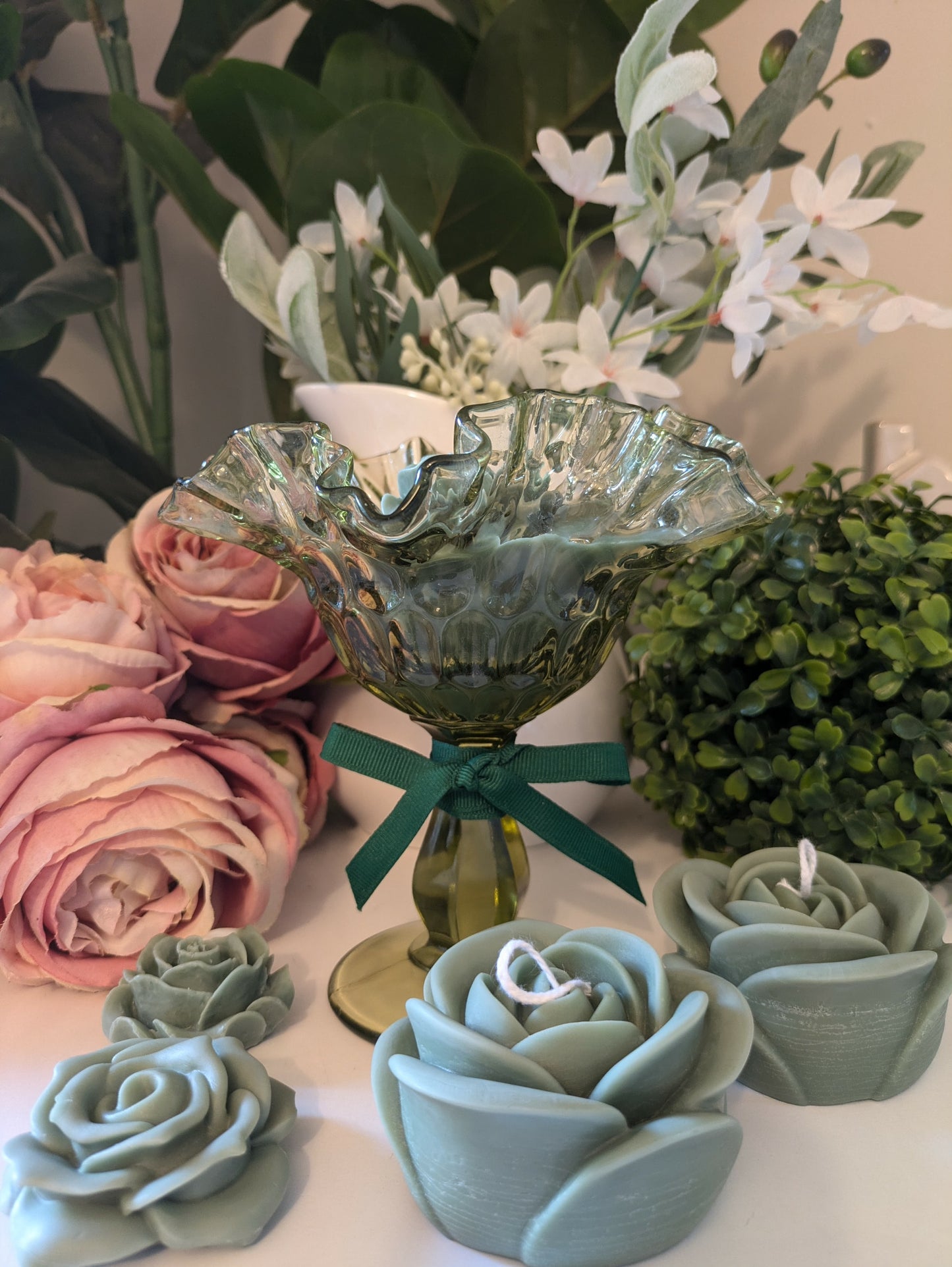 Green Cut Glass - Sweet Pea & Jasmine | 250ml