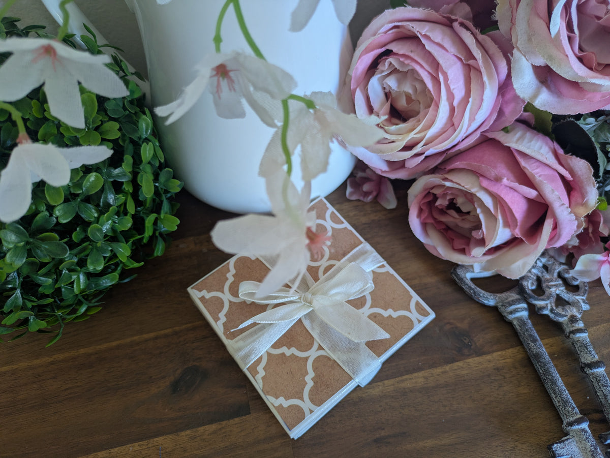 Hand Crafted Ceramic Coaster - Vintage White Geo Pattern Set of 4x