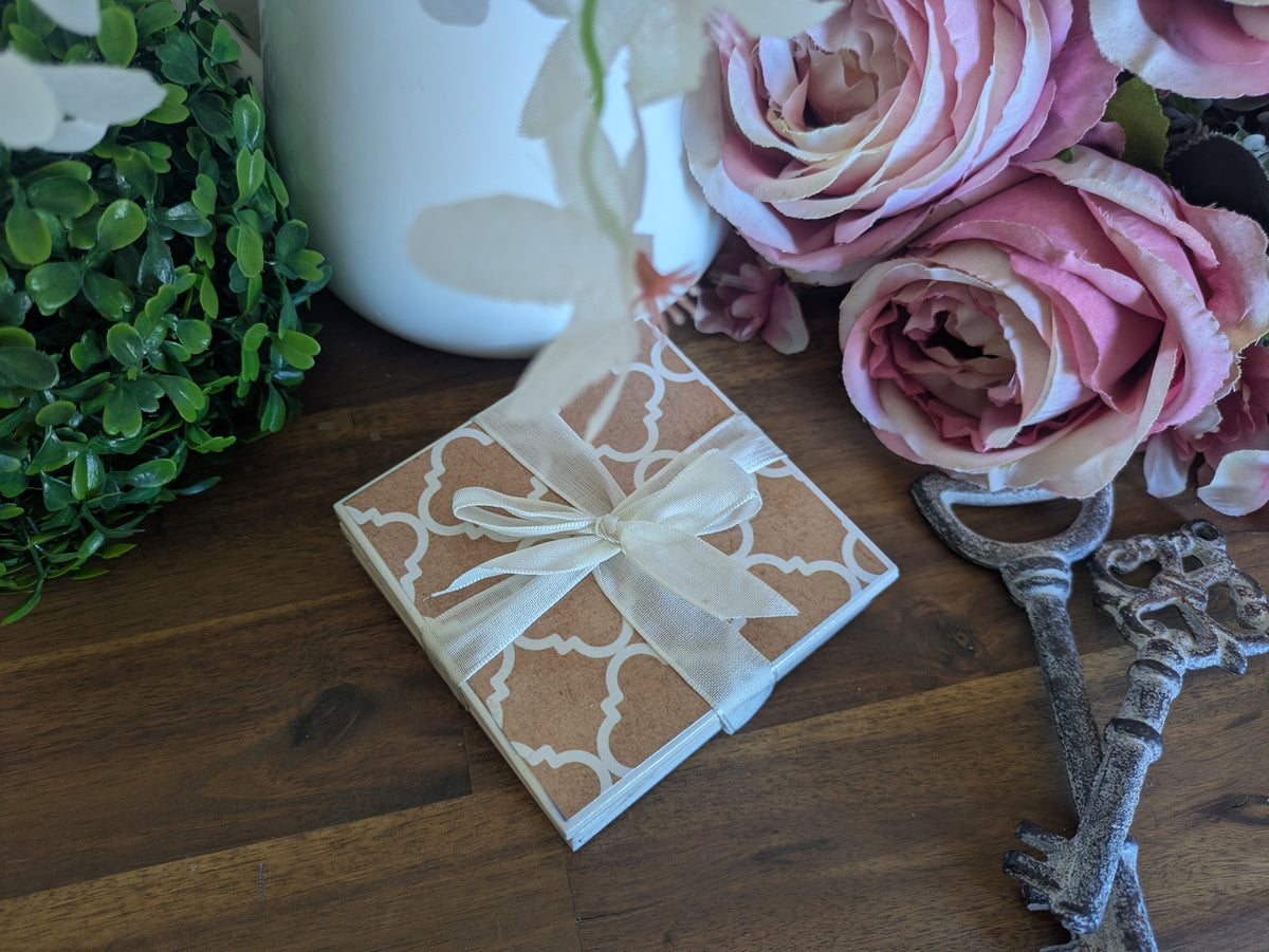 Hand Crafted Ceramic Coaster - Vintage White Geo Pattern Set of 4x