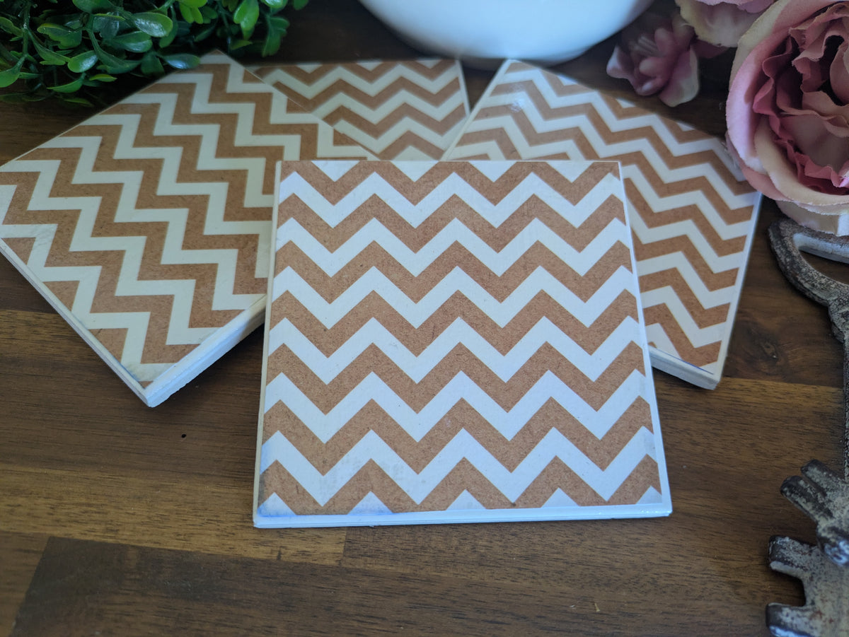 Hand Crafted Ceramic Coaster - Vintage White Zig Zag Pattern Set of 4x