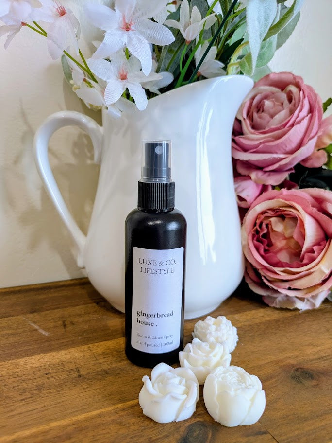100ml Premium Fragrant Room & Linen Spray - GINGERBREAD HOUSE